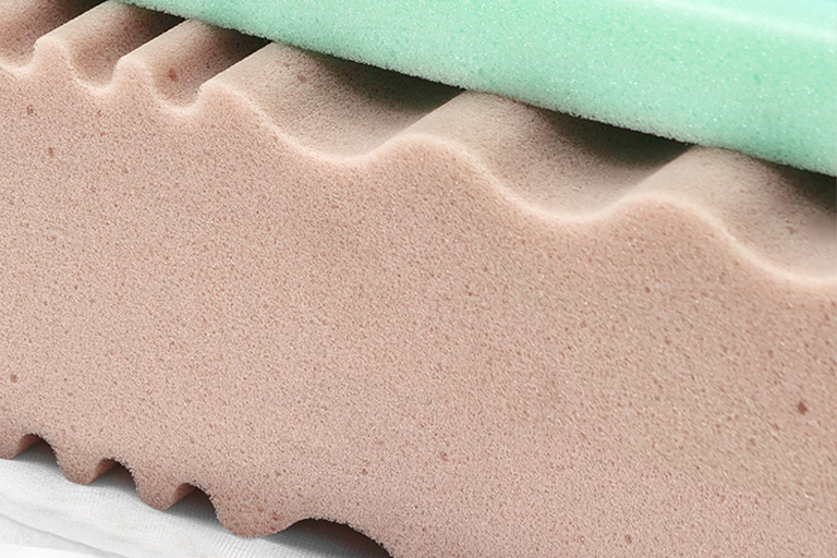 Dušek od poliuretanske pene