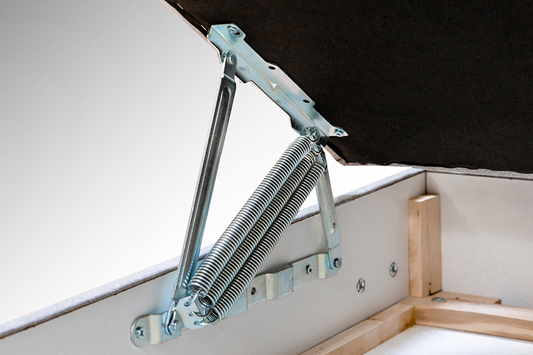 Mehanizam za podizanje opruge